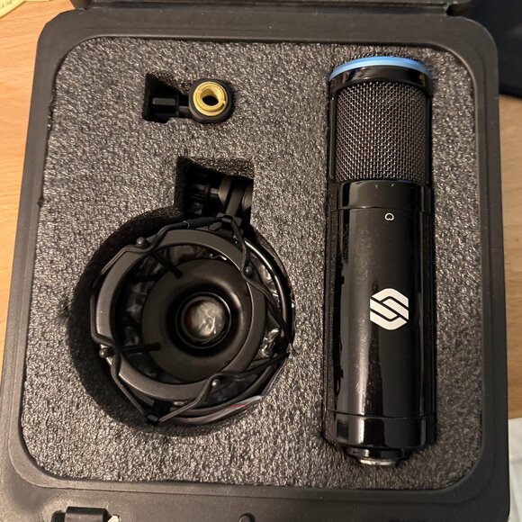 Clearance Sterling Audio ST151 Large-Diaphragm Condenser Microphone - Picture 1 of 1